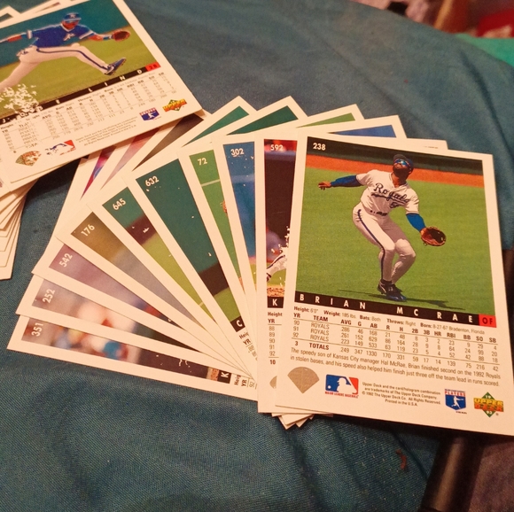 Baseball cards - Picture 6 of 14